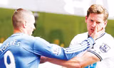 Chelsea thường “bóp mũi” Tottenham Hospur. Ảnh: Mirror