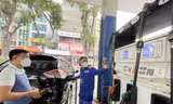 Tăng giá xăng dầu, người dân chịu ảnh hưởng trực tiếp