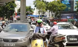 Nắng nóng dự báo đến hết ngày Chủ Nhật 26/4 tại Hà Nội. Ảnh: Như Ý.