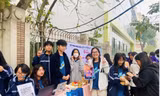 Học sinh thi thử vào một trường THPT Chuyên tại Hà Nội