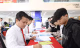 Học phí đầu năm học đang là gánh nặng của nhiều sinh viên khó khăn ảnh minh họa: Nguyễn Dũng 