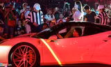 Hồ Ngọc Hà xuất hiện bên chiếc Ferrari 488 GTB tại live show của Noo Phước Thịnh. Ảnh: Nguyễn Bá Ngọc.
