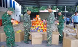 Lực lượng chức năng Lạng Sơn nỗ lực ngăn chặn, bắt các đối tượng nhập pháo lậu Ảnh: Vi Toàn