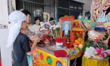 Mẹ bị sét đánh tử vong, cha đột ngột qua đời, bé 11 tuổi mồ côi