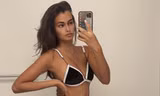 Chân dài xứ Samba Gizele Oliveira quyến rũ trong ảnh selfie