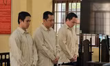 Các bị cáo tại phiên tòa. 