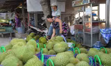 Nông sản Đồng bằng sông Cửu Long giữa mùa khó khăn kép