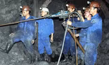 Công ty Than Hà Lầm lên tiếng việc bị tố “rửa tiền” qua lương công nhân