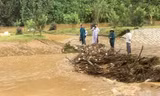 Du lịch trải nghiệm ở Làng Cù Lần, 4 du khách bị lũ cuốn trôi
