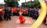 Ném Thượng vào hội chém lợn