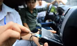 Sau quá trình lắp đặt khó khăn, việc khai thác dữ liệu từ hộp đen đang nảy sinh nhiều vấn đề. Ảnh: Như Ý