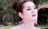 Lâm Chi Khanh: To tiếng về… ngực to