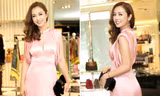 Jennifer Phạm mặc váy lụa mỏng manh, khoe ba vòng nóng bỏng