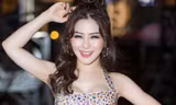 Hương Tràm xuất hiện với gương mặt ngày càng khác lạ