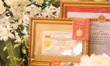 Trung ương Đoàn truy tặng Huy hiệu Tuổi trẻ dũng cảm cho Liệt sĩ Thiếu tá Nguyễn Đăng Khải 