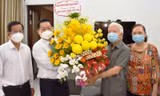 Trưởng Ban Tuyên giáo Trung ương thăm, chúc mừng đội ngũ y bác sỹ tại TPHCM