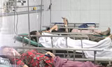 Hàng chục công nhân nhà máy may nhập viện cấp cứu sau bữa ăn trưa