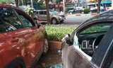 Điều tra vụ hàng loạt xế hộp bị đập kính trong đêm ở Hà Nội