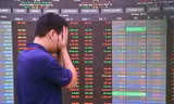 Lý do nhà đầu tư chứng khoán 'xả hàng' bằng mọi giá