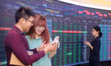 Nhà đầu tư chứng khoán ồ ạt chốt lời 