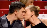 Scarlett Johansson hôn chồng ở Cannes