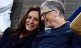 Bill Gates bị chỉ trích vì khoe người yêu