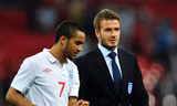 Cũng mang áo số 7 nhưng chẳng bao giờ Walcott tạo được tầm ảnh hưởng và đẳng cấp như Beckham. Ảnh: Getty Image