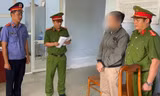 Khởi tố, bắt giam thầy giáo giao cấu với nữ sinh lớp 10