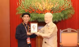 Tư tưởng, đạo đức, phong cách Hồ Chí Minh mãi mãi trường tồn cùng dân tộc (*)