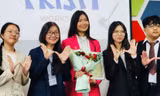 Á hậu Hồng Đăng thuyết trình kỹ năng hùng biện với học sinh chuyên Trần Đại Nghĩa