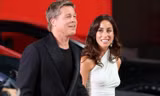 Brad Pitt dẫn bạn gái đi thảm đỏ