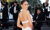 Cannes ngày 9: Mốt xuyên thấu, hở bạo chiếm sóng thảm đỏ