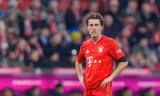 Alvaro Odriozola trong màu áo Bayern Munich.