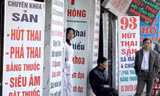 Rất nhiều phòng khám tư nhân quảng cáo thực hiện phá thai bằng thuốc.