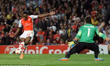 Arsenal vs Galatasaray (4-1): 'Cỗ pháo' Welbeck gầm vang