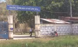 Trường THCS Long Hoà, nơi xảy ra sự việc. Ảnh: E.X 