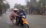 Hội An chìm trong lũ