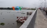 Nơi cô gái nhảy xuống sông Sài Gòn.