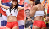 Nữ cổ động viên khoe thân bốc lửa trên khán đài trận Ý - Costa Rica