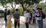 Sinh viên Duy Tân hưởng ứng chiến dịch 'Hạn chế hành vi cho khỉ ăn tại bán đảo Sơn Trà'
