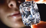 Một điều nghịch lý là hầu hết các quốc gia sở hữu những mỏ khai thác kim cương lớn nhất thế giới lại là những nước nghèo. Ảnh: AP.