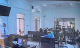 Phiên tòa xử Lê Chí Thành sáng nay (ảnh chụp qua màn hình).