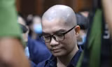 Nguyễn Thái Luyện tại tòa.