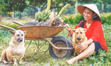 An đen hạnh phúc với lựa chọn về quê