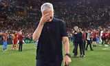 Jose Mourinho bật khóc trên đỉnh cao danh vọng, khẳng định tương lai với Roma