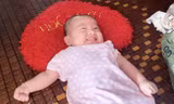 Em bé mồ côi vì Covid lớn lên như một phép màu