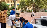 Nữ sinh không thể tự di chuyển được ‘Taxi 0 đồng’ chở đến điểm thi