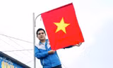 Bí thư Đoàn xã là đảng viên trẻ xuất sắc, thắp lửa phong trào ở vùng đặc thù