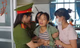 Tiếng gọi người thân não lòng bên cầu Phong Châu
