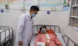 Bệnh nhân được cứu sống sau khi trải qua cuộc đại phẫu kéo dài 14 tiếng.